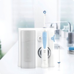 Oral-B Idropulsore Health Center Avanzato con 2 Beccucci Oxyjet, 2 Beccucci Con Getto D’acqua. 1 Idropulsore